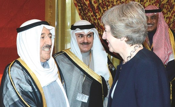 صاحب السمو الأمير الشيخ صباح الأحمد مرحبا برئيسة وزراء المملكة المتحدة تيريزا ماي﻿