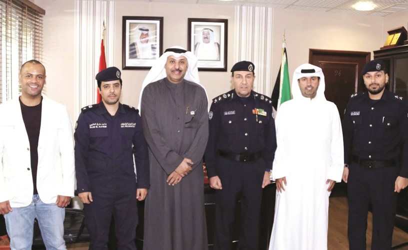 العقيد خليل الأمير ومحمد الشمري والملازم أول علي قلي وعدد من الحضور﻿