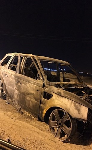 النيران التهمت المركبة﻿
