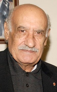 عاصم قانصو﻿