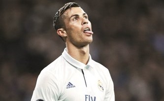 «فوتبول ليكس»: رونالدو ينشر كشوفات مالية بقيمة 225 مليون يورو