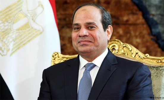 السيسي يناقش أوضاع الأسواق والسلع التموينية