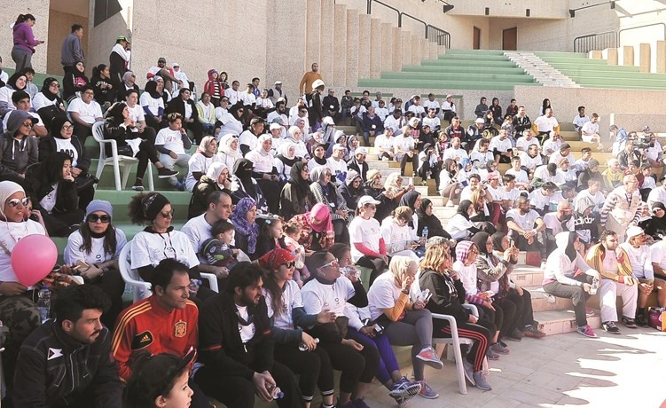 جانب من المشاركين في الماراثون ﻿