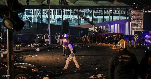وزير الداخلية التركي: 38 قتيلاً في تفجيري اسطنبول