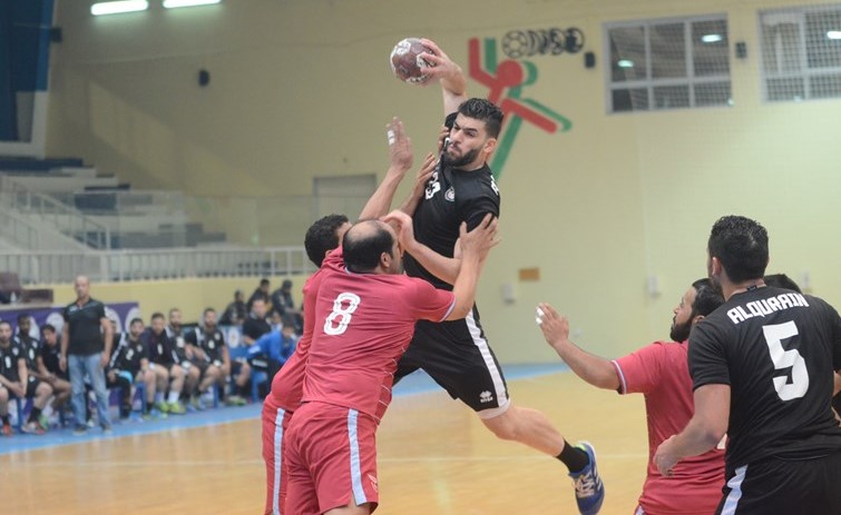 نجم القرين حسن مدن يقتحم دفاع النصر﻿