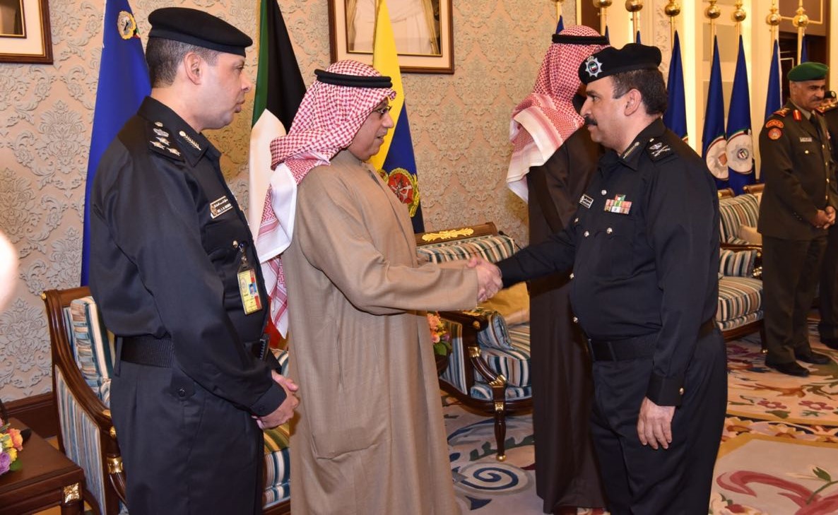 الشيخ خالد الجراح يتلقى تهنئة قيادة أمنية بحضور العميد عادل الحشاش﻿