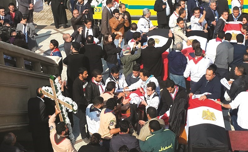 السيسي يكشف منفذ تفجير الكنيسة البطرسية: انتحاري بحزام ناسف