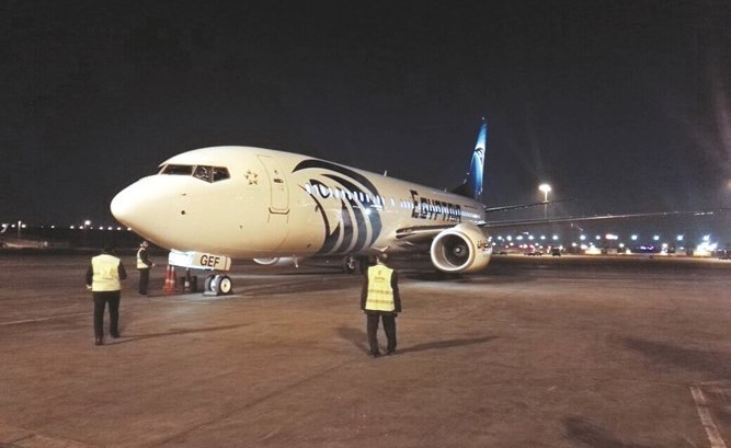 «مصر للطيران» تستقبل أولى طائراتها الجديدة من طراز بوينغ B737-800 NGs
