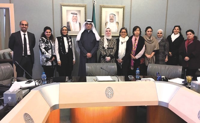 «الصحة» تستعرض مع فريق أممي إنجازات الكويت في دعم المرأة وتمكينها