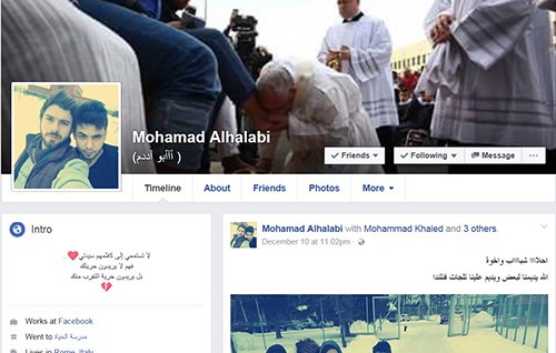 بالصور..هذا هو اللاجئ السوري الذي "قبّل" بابا الفاتيكان قدمه!