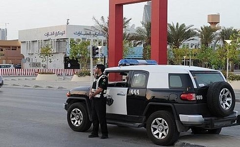 شرطة الرياض تطيح بوافد مصري ابتز مواطنته وهددها بنشر صورها على مواقع التواصل