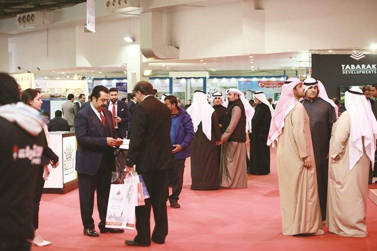 اهتمام جماهيري كبير بالقطاع العقاري﻿