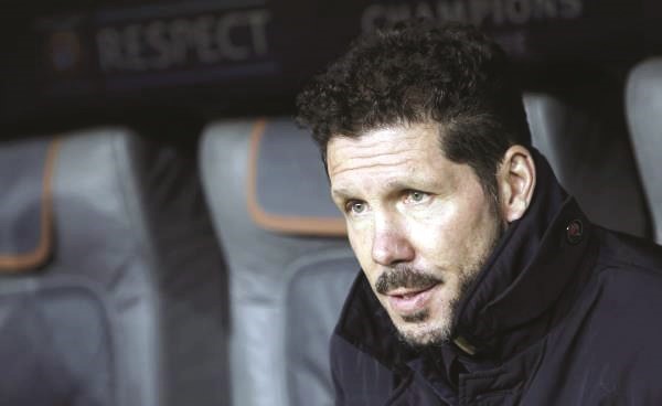 الأرجنتيني دييغو سيميوني مدرب أتلتيكو مدريد حزين﻿
