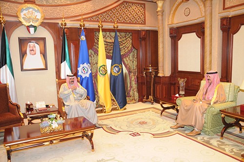 سمو ولي العهد استقبل نائب رئيس مجلس الاسرة الحاكمة