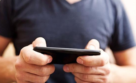 بهذه الخطوات البسيطة تضمن خلو هاتفك من البكتيريا
