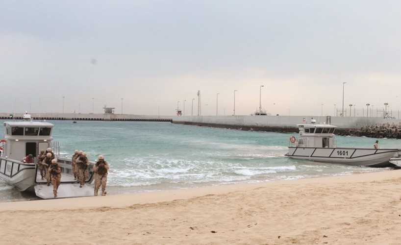 انزال بحري