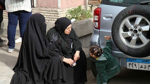 بالفيديو والصور .. التفاصيل الكاملة لإعدام  المتشدد عادل حبارة.. و"داعش" يتوعد