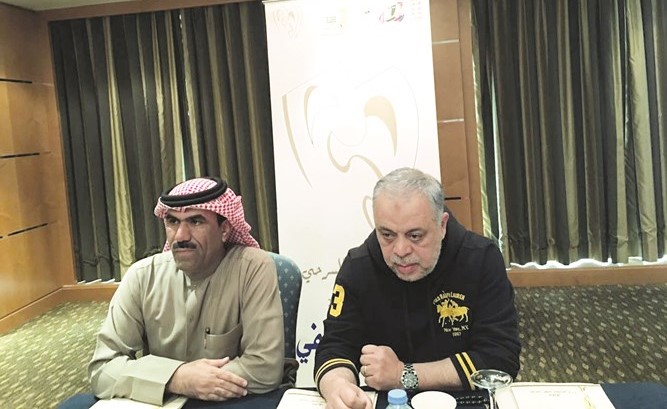 د. اشرف زكي والزميل مفرح الشمري اثناء المؤتمر﻿