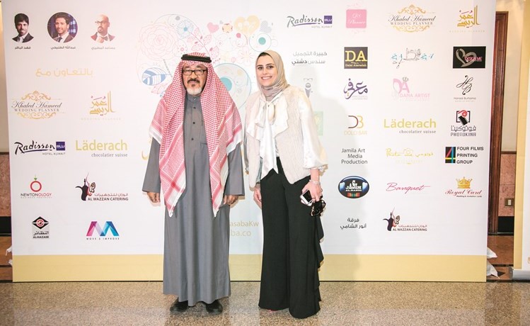 مستشار الإدارة العامة الزميل يوسف عبدالرحمن مع م.سارة الأحمدي﻿