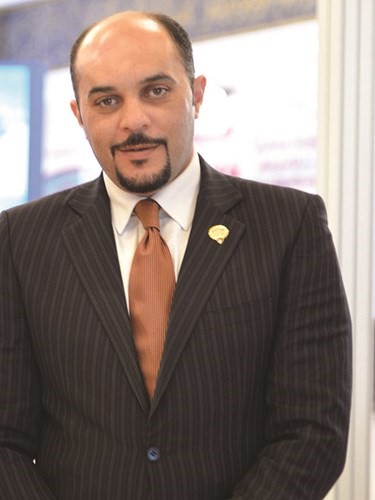 عزت أبو العز﻿