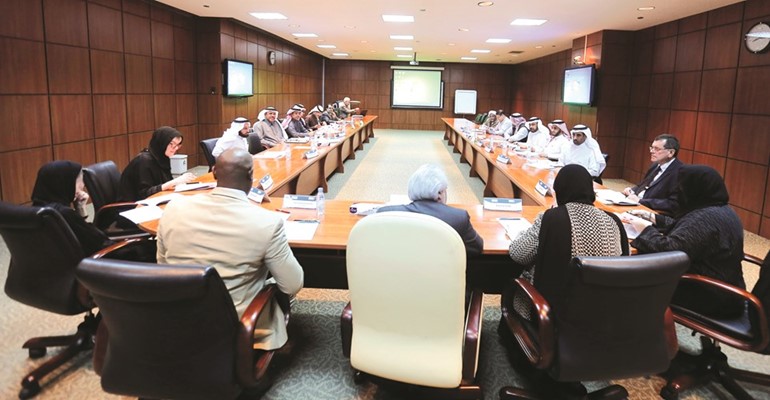 لقاء لجنة التحكيم مع قياديي جامعة الملك سعود﻿