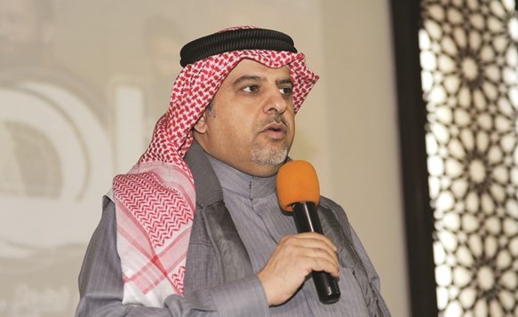  ماضي الخميس متحدثا 	(عادل سلامة)﻿