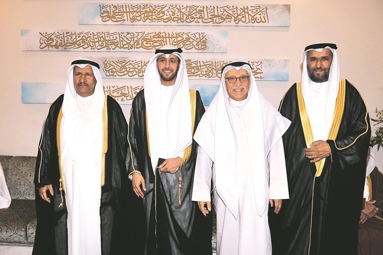 غازي النفيسي مهنئا					 (زين علام) ﻿