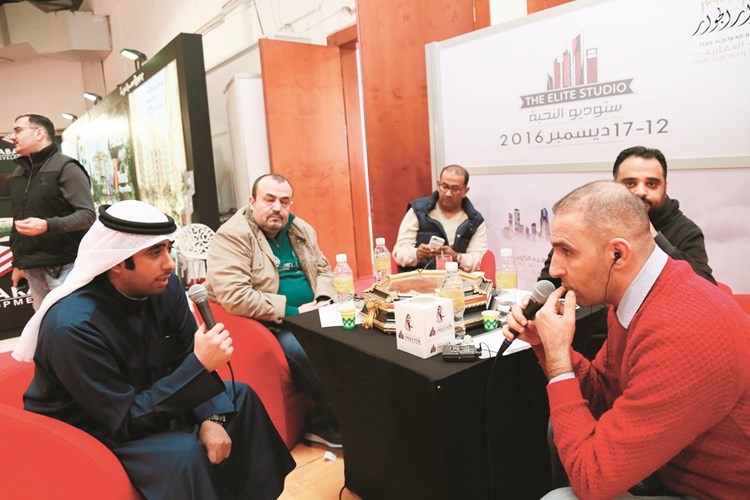 اسامة فودة وحضور دائم طوال ايام المعرض﻿