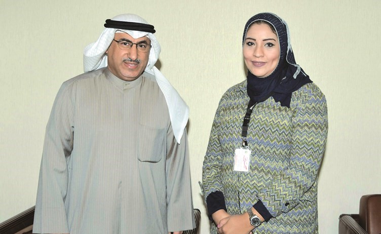 د.محمد الفارس مع الزميلة آلاء خليفة﻿