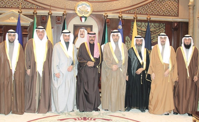 سمو ولي العهد الشيخ نواف الأحمد مستقبلا رئيس مجلس الأمة مرزوق الغانم واعضاء مكتب المجلس﻿