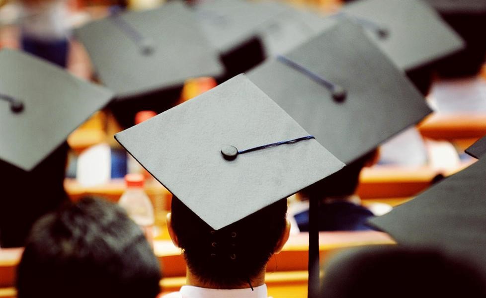 تقرير جديد يؤكد أن طلاب الصف الثامن في سنغافورة يماثلون ذكاء طلاب الجامعات العربية
