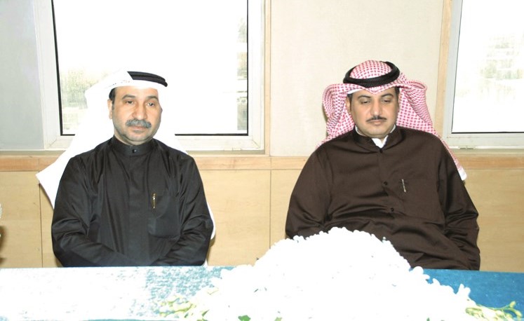 الرميضي والظفيري خلال بدء الاحتفالية﻿