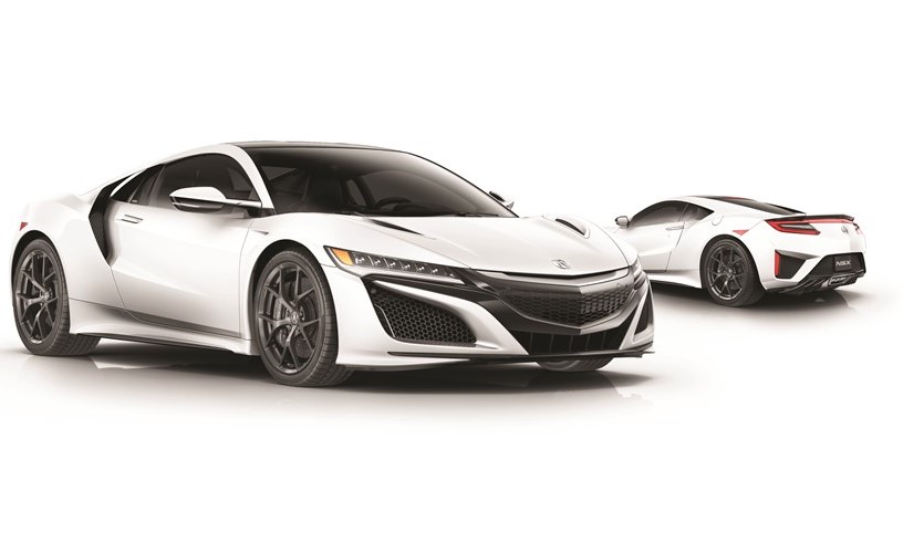 الملا ACURA تزيح الستار عن الأيقونة الرياضية الفاخرة NSX