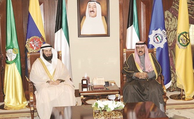 سمو ولي العهد الشيخ نواف الأحمد مستقبلا د.نايف العجمي﻿