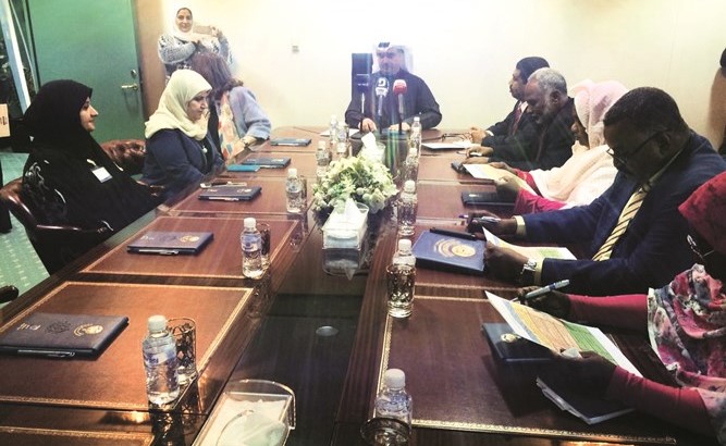جانب من لقاء الوفد الزائر مع الجهاز المركزي لتكنولوجيا المعلومات﻿