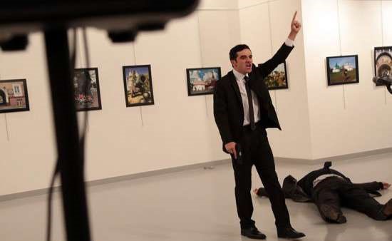 "نحن الذين بايعوا محمدًا " .. تعرف على قصة الأبيات التي رددها قاتل السفير الروسي في تركيا
