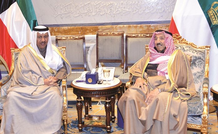 صاحب السمو الأمير مستقبلا سمو رئيس الوزراء الشيخ جابر المبارك ﻿