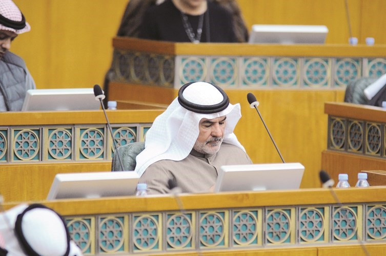 صالح عاشور﻿