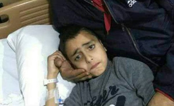 بالصور .. وفاة طفل بعد ضربه من معلّمته في لبنان!