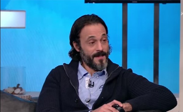 بالفيديو.. يوسف الشريف يتحدث عن حبه لزوجته