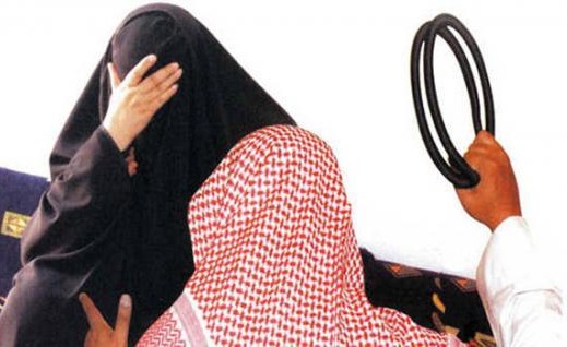 جزائية جدة تحبس زوجاً خمسة أيام لضربه زوجته بسبب 10 ريالات