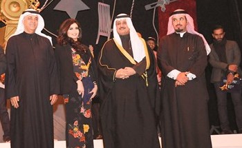  وجائزة الأنباء لأفضل ممثلة واعدة حصلت عليها الفنانة نورة العنزي﻿