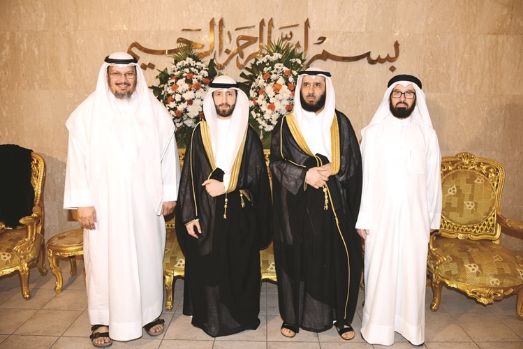 عم المعرس محمد عبدالسلام وفيصل اللقمان يباركان﻿