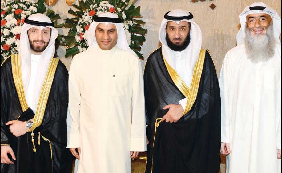  عبدالله الكندري مهنئا (أنور الكندري)