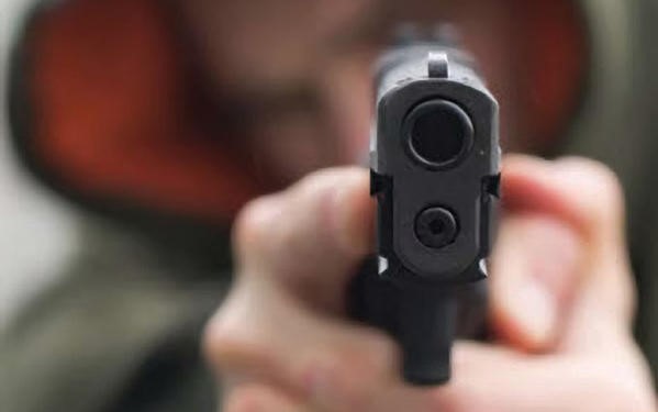 مجزرة في إيران.. رفضت الزواج منه فقتل 9 من عائلتها