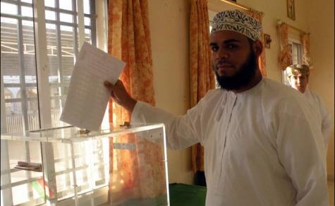 العمانيون يختارون اليوم أعضاء المجالس البلدية للفترة الثانية