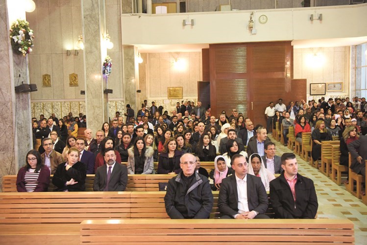 جانب من الحضور خلال القداس﻿
