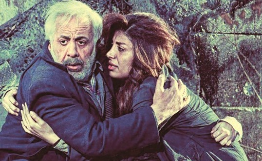 أيمن زيدان في مشهد من فيلم الأب﻿