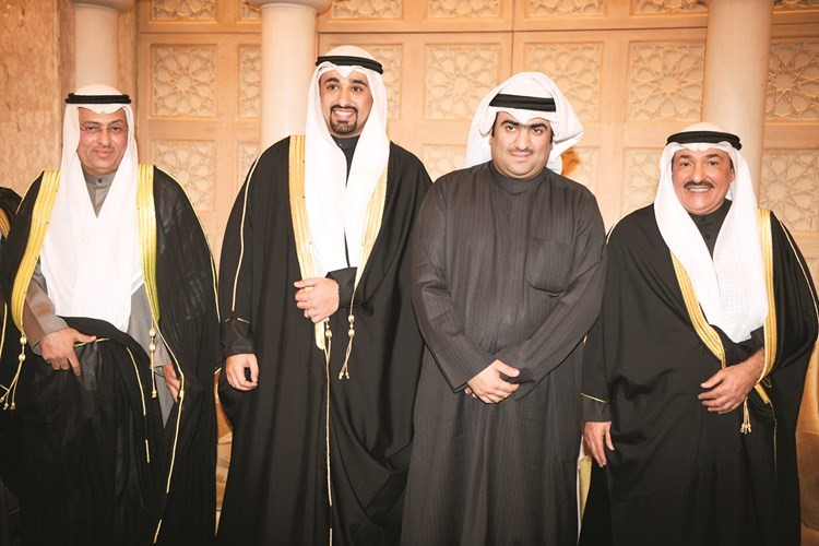 خالد الروضان يقدم التهاني﻿