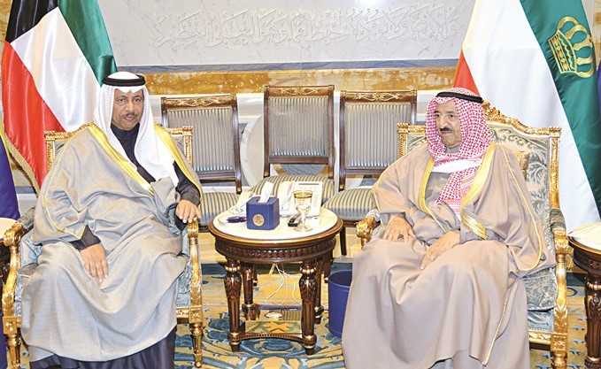 صاحب السمو خلال استقباله سمو رئيس الوزراء الشيخ جابر المبارك ﻿